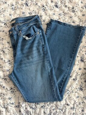 Levi’s Flare Jeans